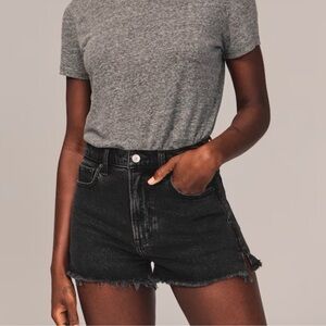 NWT Abercrombie & Fitch High Rise Mom Short Black Size 26/2